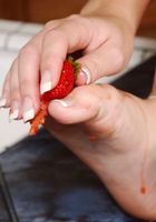 Honey in footfetish, Honey (hon001) ATK Archives: Honey (Honey in footfetish)