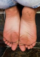 Latina Kara shows off her feet, Kara Hartley (kar099) ATK Exotics: Kara Hartley (Latina Kara shows off her feet)