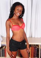 Ebony Leshay spreads her pussy, Leshay (les021) ATK Exotics: Leshay (Ebony Leshay spreads her pussy)