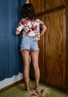Israeli Penelope strips off her shorts, Penelope Stone (pen025) ATK Exotics: Penelope Stone (Israeli Penelope strips off her shorts)