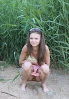 Naughty amateur Sonya takes a pee on the beach, Sonya (son028) ATK Petites: Sonya (Naughty amateur Sonya takes a pee on the beach)